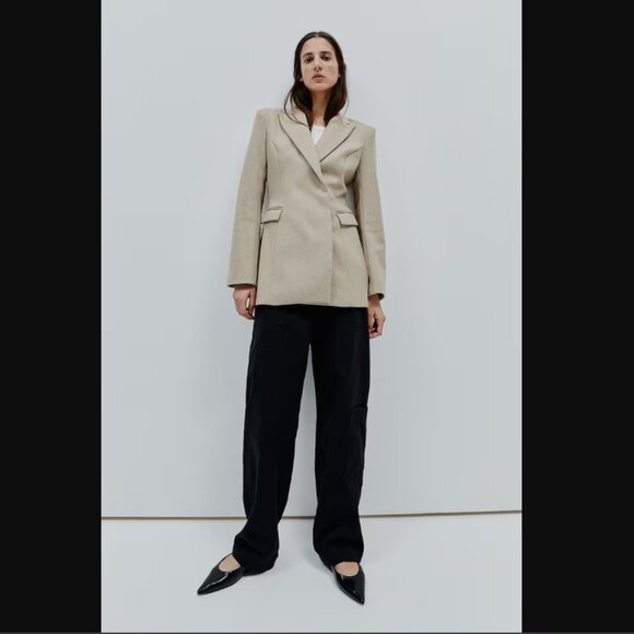H&M black Twill Cargo high waisted pants - Picture 2 of 10